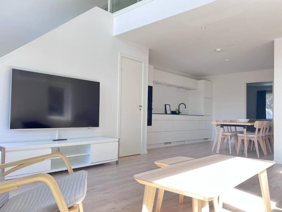 Top Floor Apartment Arossanden 5 A Kristiansand Exterior photo