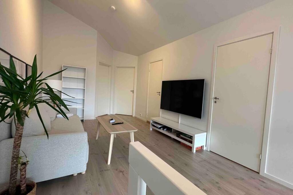 Top Floor Apartment Arossanden 5 A Kristiansand Exterior photo